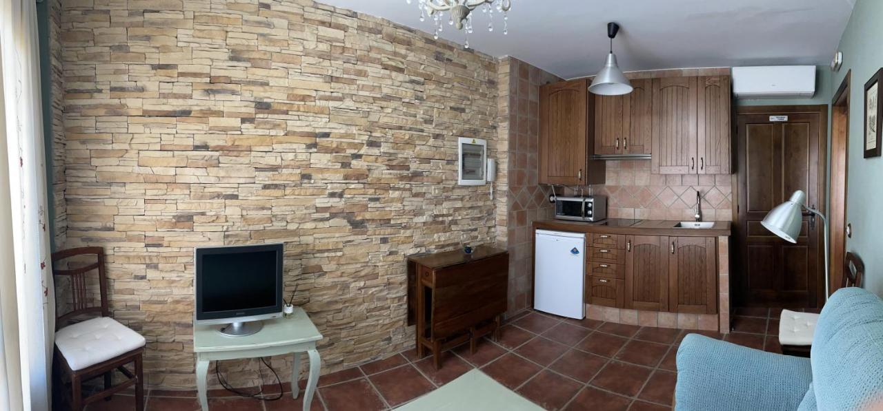 Leyendas De Monfraguee Torrejon el Rubio Bagian luar foto